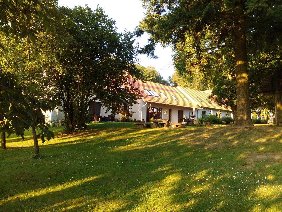 Veverci Dvur Otel Rosec Dış mekan fotoğraf